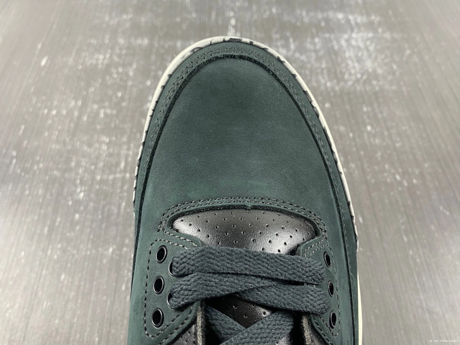 CK9246-001 3 Jordan Womens 